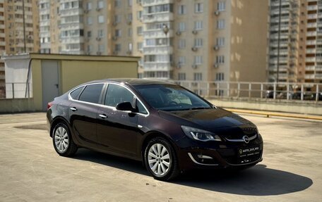 Opel Astra J, 2013 год, 680 000 рублей, 1 фотография