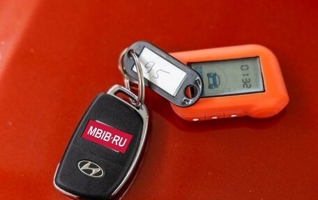 Hyundai Solaris II рестайлинг, 2013 год, 798 000 рублей, 38 фотография