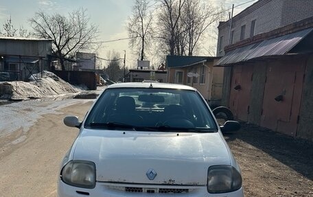 Renault Clio III, 2001 год, 148 000 рублей, 2 фотография