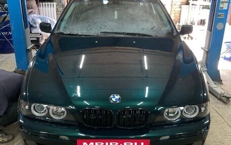 BMW 5 серия, 1998 год, 550 000 рублей, 3 фотография