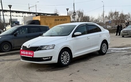 Skoda Rapid I, 2018 год, 1 050 000 рублей, 2 фотография