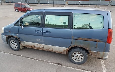 Nissan Serena II, 1999 год, 250 000 рублей, 3 фотография