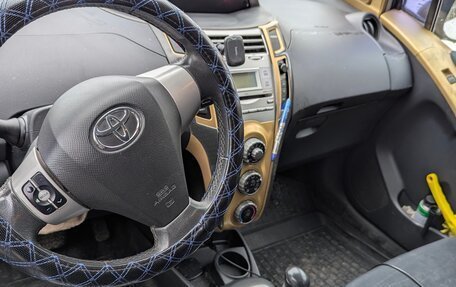 Toyota Yaris III рестайлинг, 2008 год, 530 000 рублей, 9 фотография