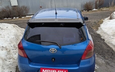 Toyota Yaris III рестайлинг, 2008 год, 530 000 рублей, 2 фотография