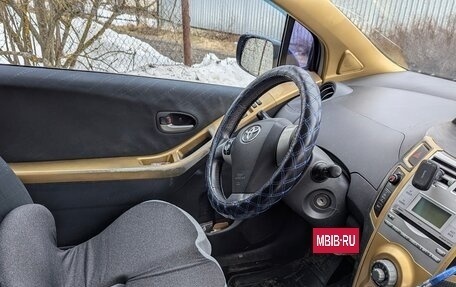 Toyota Yaris III рестайлинг, 2008 год, 530 000 рублей, 8 фотография