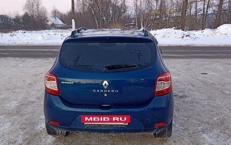 Renault Sandero II рестайлинг, 2015 год, 650 000 рублей, 2 фотография