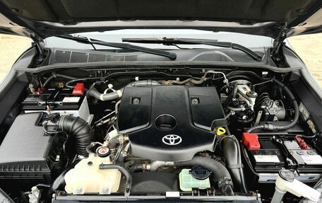 Toyota Hilux VIII, 2018 год, 3 750 000 рублей, 8 фотография