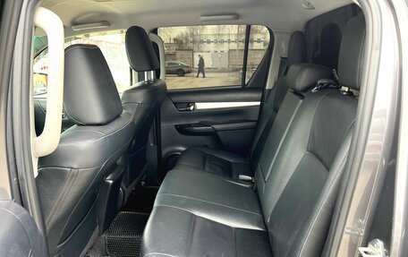 Toyota Hilux VIII, 2018 год, 3 750 000 рублей, 15 фотография