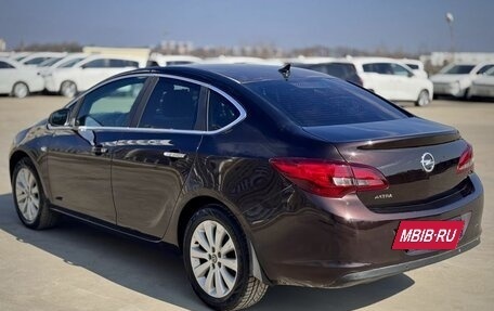 Opel Astra J, 2013 год, 680 000 рублей, 4 фотография