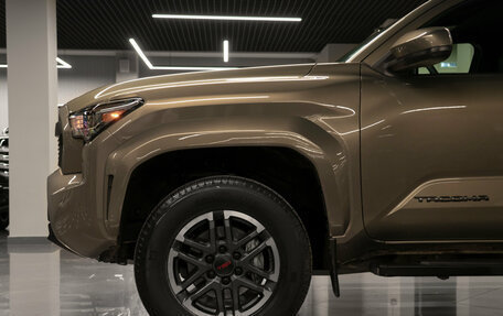 Toyota Tacoma, 2024 год, 7 950 000 рублей, 24 фотография