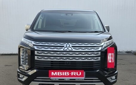 Mitsubishi Delica D:5 I, 2019 год, 3 200 000 рублей, 2 фотография