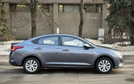 Hyundai Solaris II рестайлинг, 2021 год, 1 620 000 рублей, 7 фотография