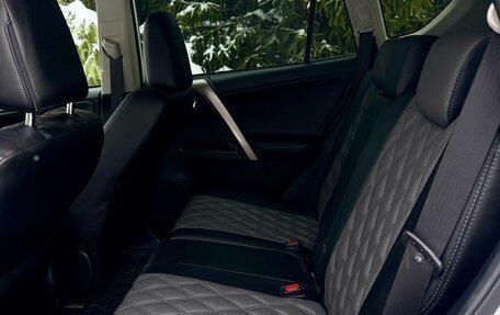 Toyota RAV4, 2018 год, 2 850 000 рублей, 22 фотография