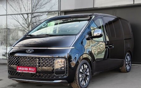 Hyundai Staria, 2021 год, 5 600 000 рублей, 1 фотография