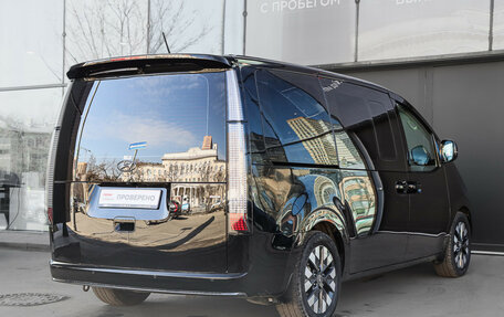 Hyundai Staria, 2021 год, 5 600 000 рублей, 4 фотография