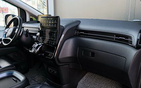 Hyundai Staria, 2021 год, 5 600 000 рублей, 7 фотография