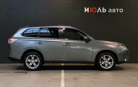 Mitsubishi Outlander III рестайлинг 3, 2012 год, 1 579 000 рублей, 4 фотография