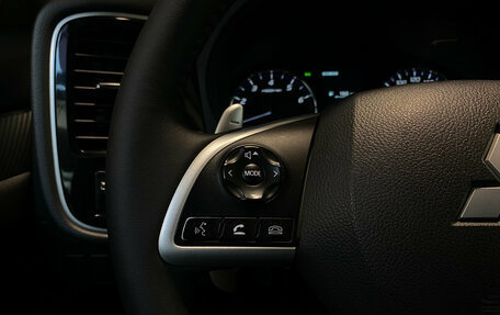 Mitsubishi Outlander III рестайлинг 3, 2012 год, 1 579 000 рублей, 16 фотография