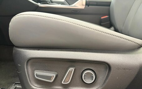 Toyota RAV4, 2026 год, 13 фотография