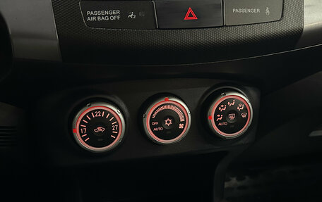 Mitsubishi Outlander III рестайлинг 3, 2008 год, 870 000 рублей, 16 фотография