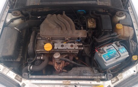 Opel Vectra B рестайлинг, 1998 год, 125 000 рублей, 3 фотография