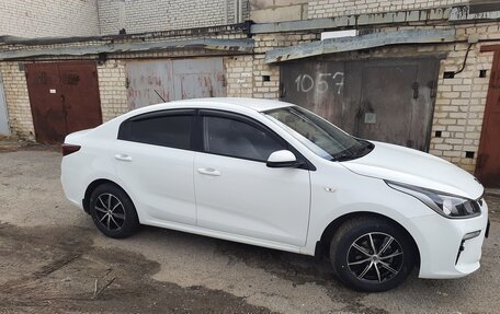 KIA Rio IV, 2019 год, 1 800 000 рублей, 2 фотография