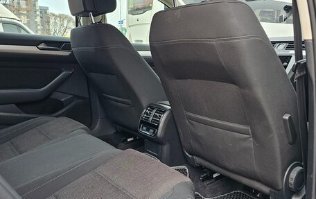 Volkswagen Passat B8 рестайлинг, 2018 год, 1 550 000 рублей, 14 фотография