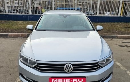 Volkswagen Passat B8 рестайлинг, 2018 год, 1 550 000 рублей, 2 фотография