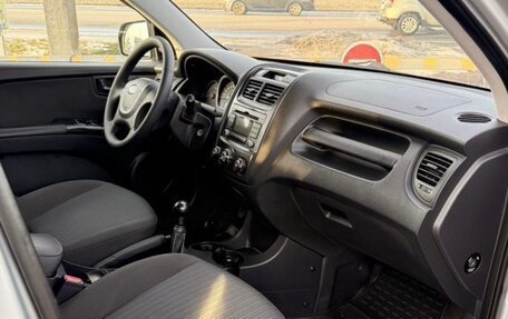 KIA Sportage II, 2009 год, 900 000 рублей, 2 фотография