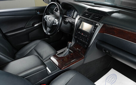 Toyota Camry, 2017 год, 2 099 000 рублей, 11 фотография