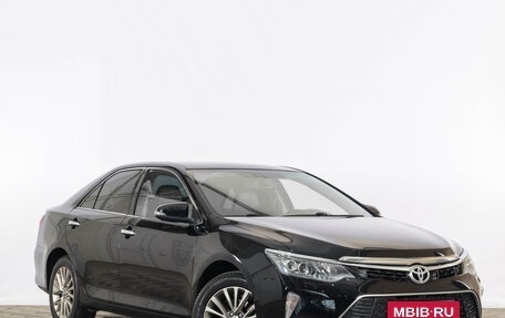 Toyota Camry, 2017 год, 2 099 000 рублей, 2 фотография