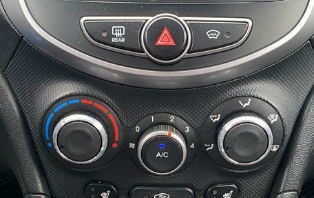 Hyundai Solaris II рестайлинг, 2016 год, 975 000 рублей, 22 фотография