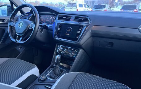 Volkswagen Tiguan II, 2019 год, 2 550 000 рублей, 9 фотография