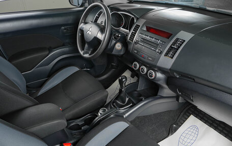 Mitsubishi Outlander III рестайлинг 3, 2008 год, 1 049 000 рублей, 11 фотография