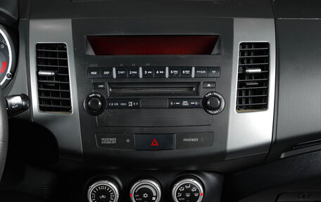 Mitsubishi Outlander III рестайлинг 3, 2008 год, 1 049 000 рублей, 15 фотография