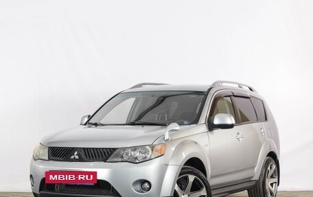 Mitsubishi Outlander III рестайлинг 3, 2008 год, 1 049 000 рублей, 2 фотография
