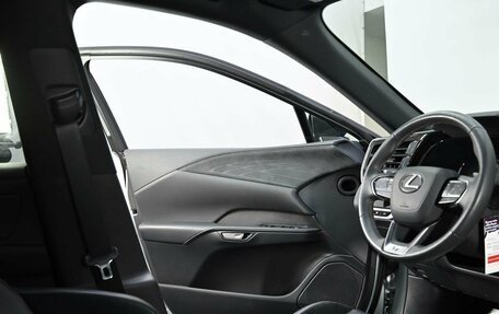 Lexus RX IV рестайлинг, 2023 год, 10 350 000 рублей, 18 фотография