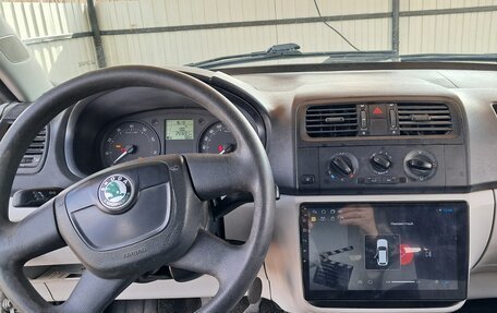 Skoda Fabia II, 2010 год, 370 000 рублей, 4 фотография