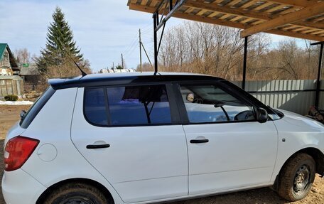 Skoda Fabia II, 2010 год, 370 000 рублей, 2 фотография