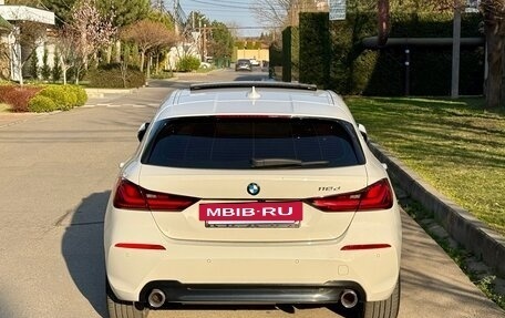 BMW 1 серия, 2020 год, 3 000 000 рублей, 7 фотография