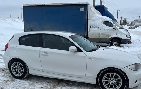BMW 1 серия, 2010 год, 650 000 рублей, 2 фотография