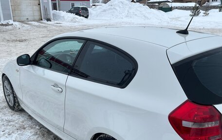 BMW 1 серия, 2010 год, 650 000 рублей, 5 фотография