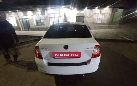 Skoda Rapid I, 2014 год, 940 000 рублей, 2 фотография