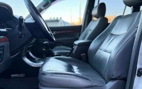 Toyota Land Cruiser Prado 120 рестайлинг, 2006 год, 1 890 000 рублей, 12 фотография