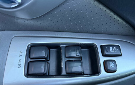 Toyota Land Cruiser Prado 120 рестайлинг, 2006 год, 1 890 000 рублей, 16 фотография