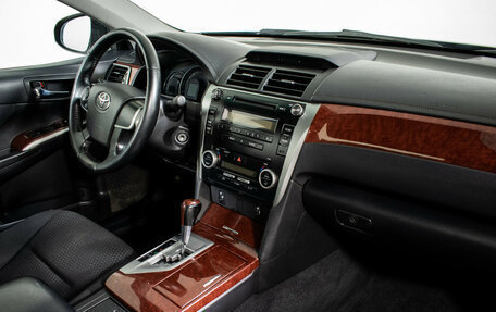 Toyota Camry, 2012 год, 1 420 000 рублей, 10 фотография