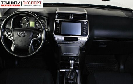 Toyota Land Cruiser Prado 150 рестайлинг 2, 2018 год, 4 697 000 рублей, 13 фотография