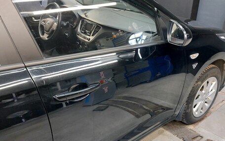 Hyundai Solaris II рестайлинг, 2021 год, 1 500 000 рублей, 19 фотография