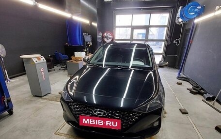 Hyundai Solaris II рестайлинг, 2021 год, 1 500 000 рублей, 28 фотография