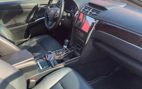 Toyota Camry, 2017 год, 3 300 000 рублей, 8 фотография